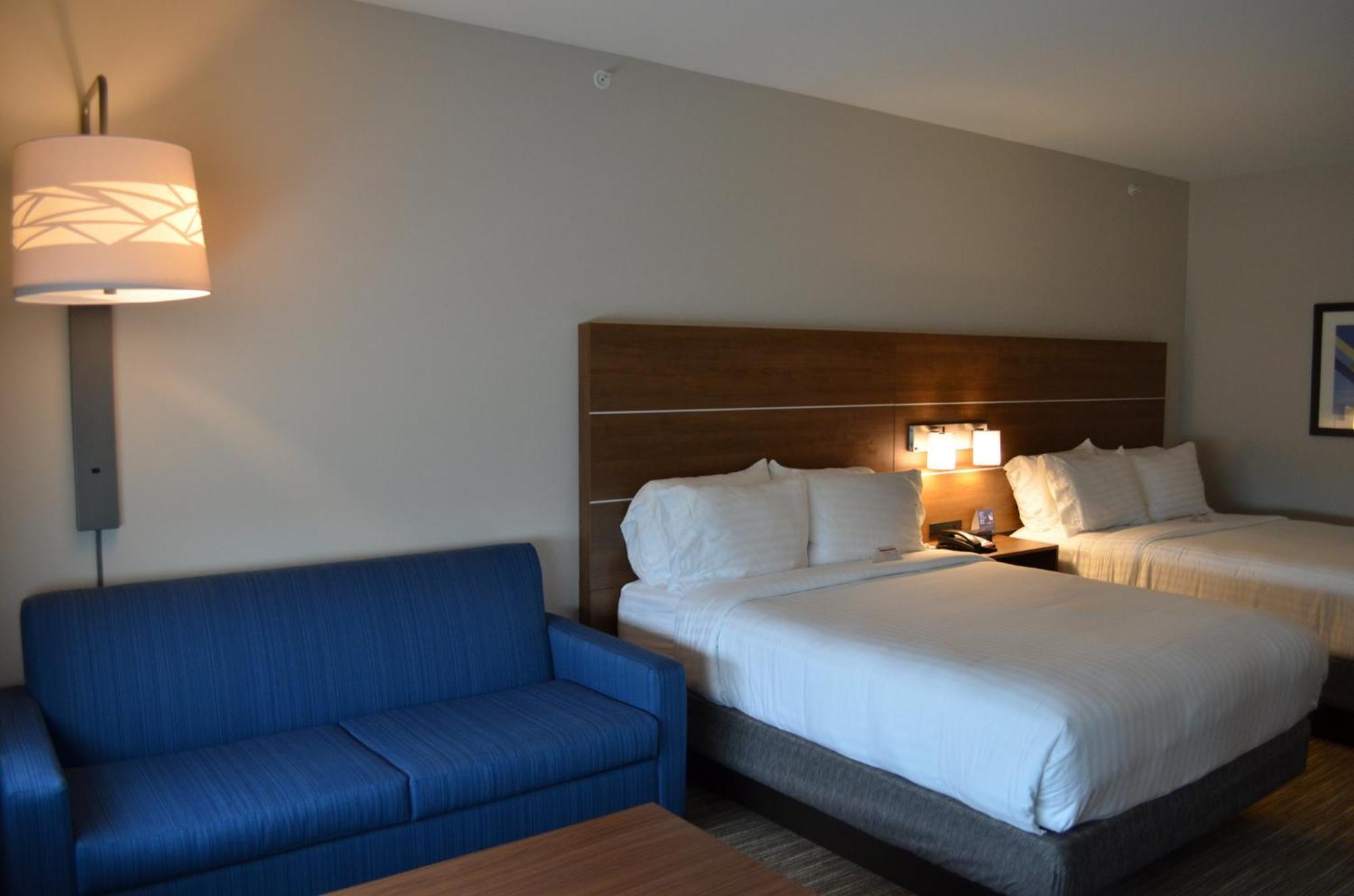 Holiday Inn Express & Suites - Charlotte Ne - University Area By Ihg Exterior photo