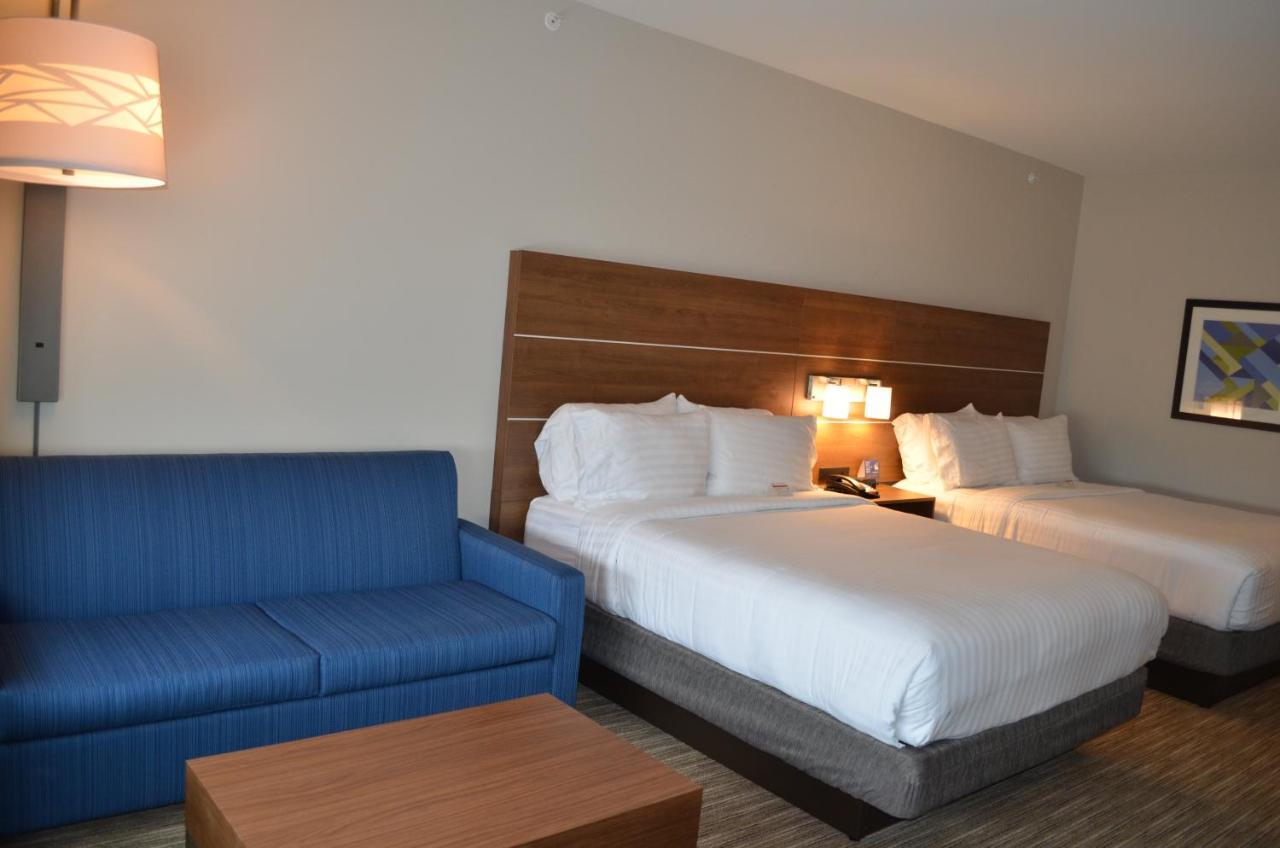 Holiday Inn Express & Suites - Charlotte Ne - University Area By Ihg Exterior photo